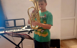 a556ad67-3c2d-4fa5-b2a9-10d4d6bd475b